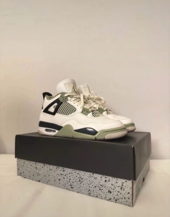 Nike Air Jordan 4 Seafoam