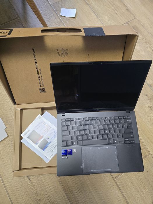 Asus Q423S 14" Oled FHD Ultra 5 226v/16Gb/512Gb/Arc 130v