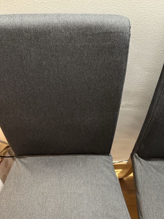 Seis cadeiras em otimo estado