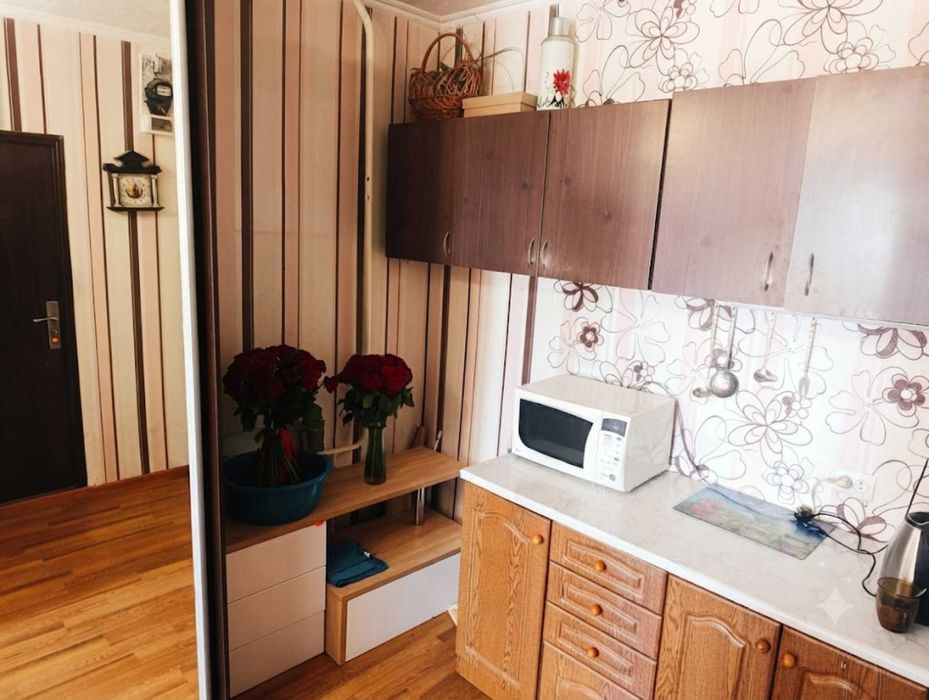 Продаж великої кімнати в гуртожитку ! Документи- квартира !