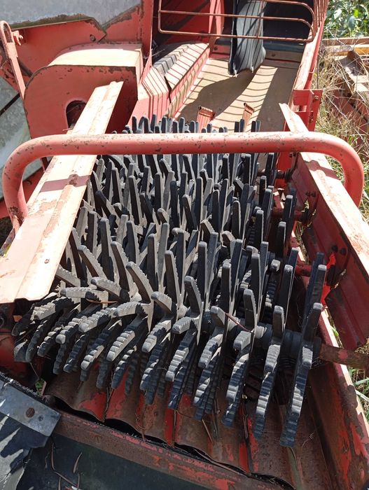 Máquina de desfolhar espigas Benac