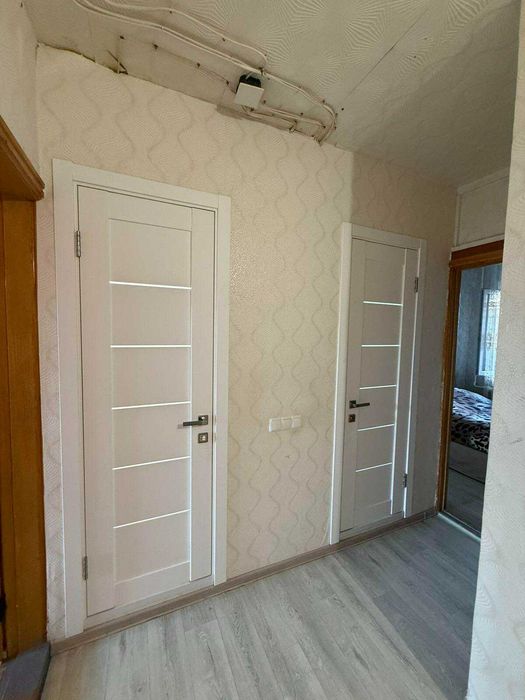 3-к з ремонтом 65 кв/м на середньому поверсі