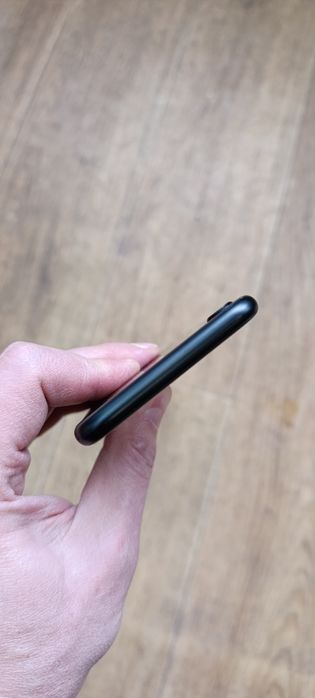 Продам iPhone SE 2 256 Gb