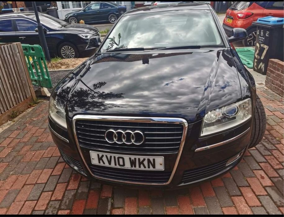 Крило Ауді А8Д3 крыла Audi A8D3