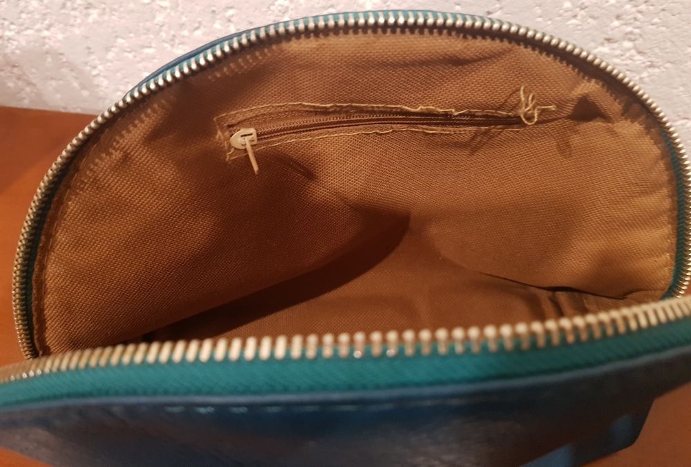 Bolsa meia lua para maquilhagem. Nova64729440456193121