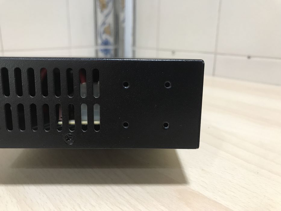 Switch D-Link 16 portas Unmanaged