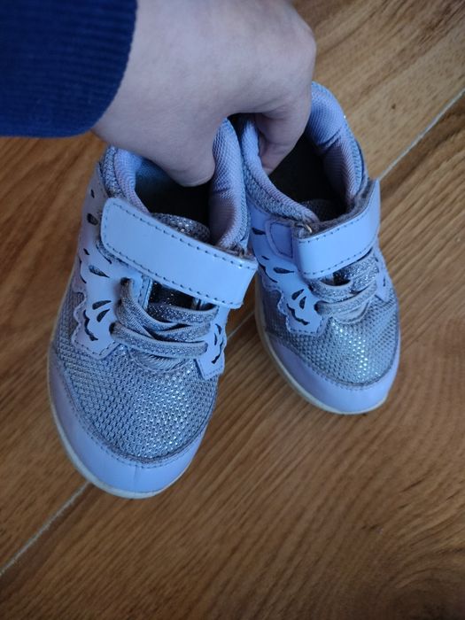 Adidasy rozmiar 23 dziewczęce