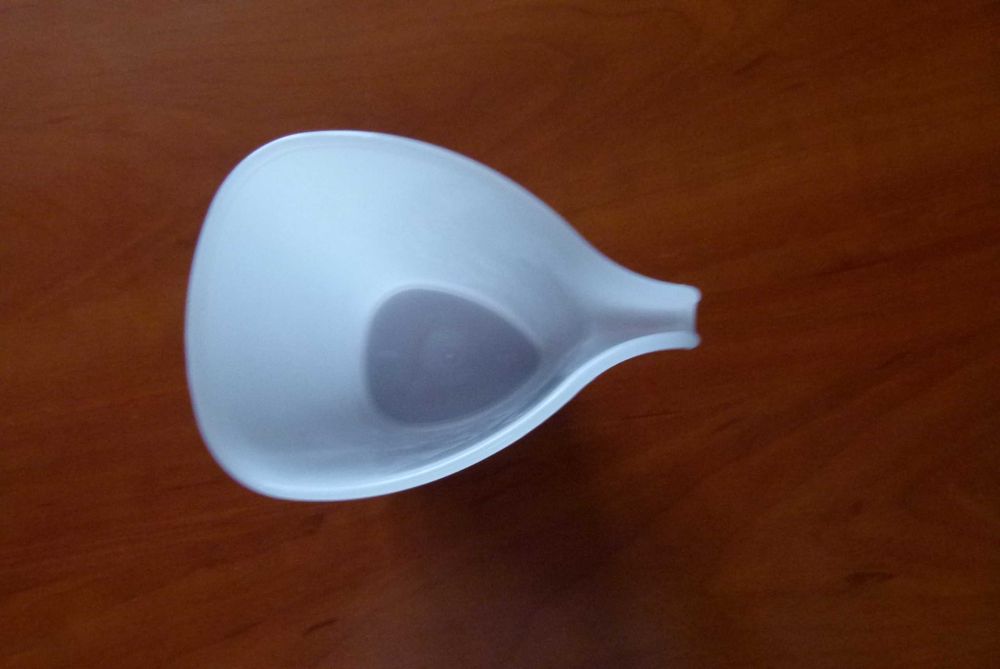 Pojemnik na wodę z dzióbkiem