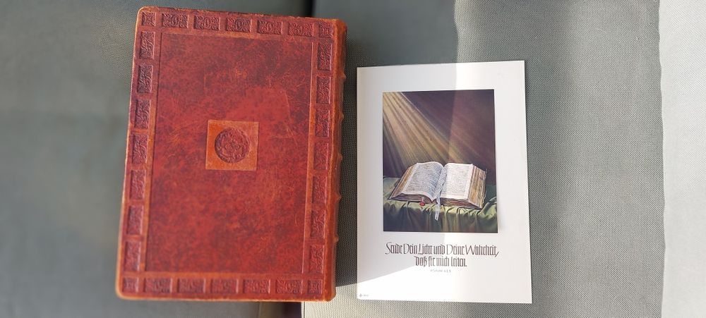 1949 r. Szwedzka Biblia w skórzanej oprawie