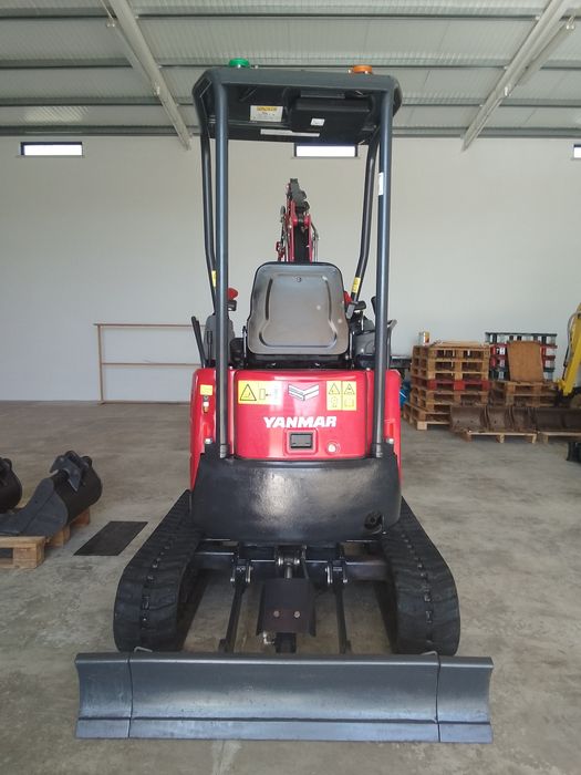 Mini giratória escavadora Yanmar VIO 17 (630 h)