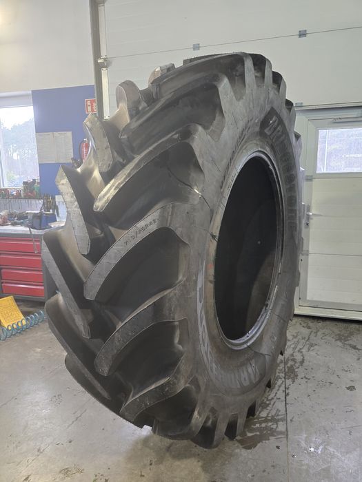 Opona VF 710/75R42 Bridgestone