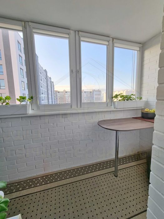 3 кімнатна квартира 82м2 в новобудові з ремонтом в районі Масани-KI