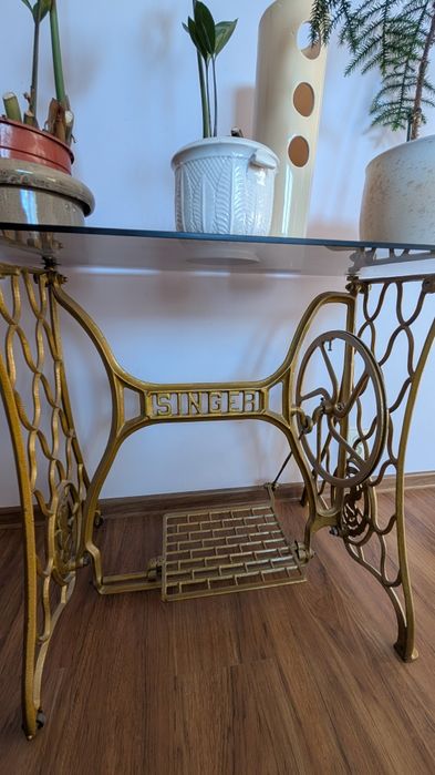 Maszyna do szycia Singer stolik