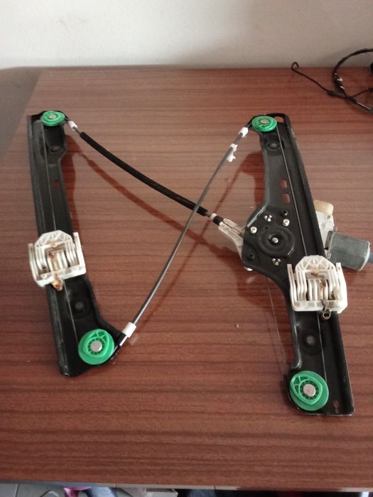 Elevador vidro E90 BMW com clips.