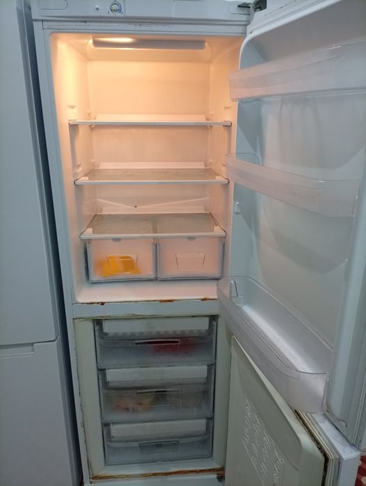 Frigorífico  usado mas em perfeitoas condições