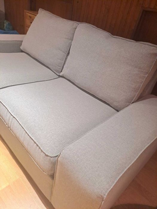 Sofa IKEA em muito bom estado, 3 lugares.