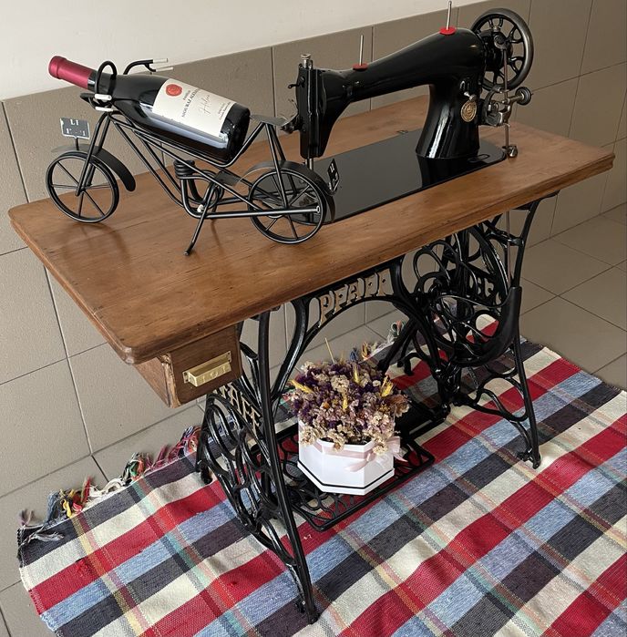 PFAFF restaurada e a trabalhar