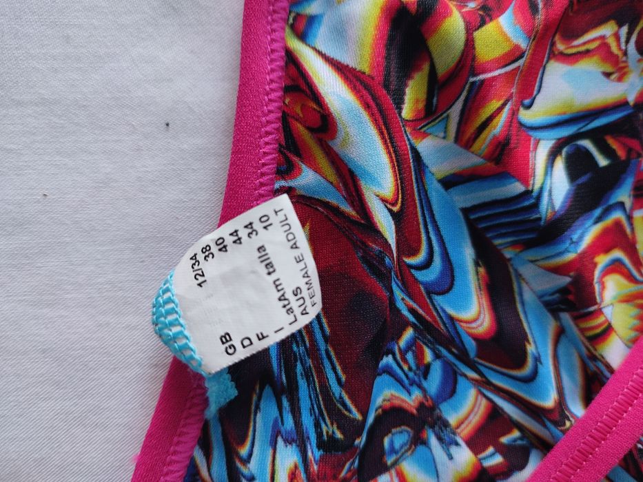 Nowy Biustonosz do stroju kąpielowego rozmiar 38-40 Speedo
