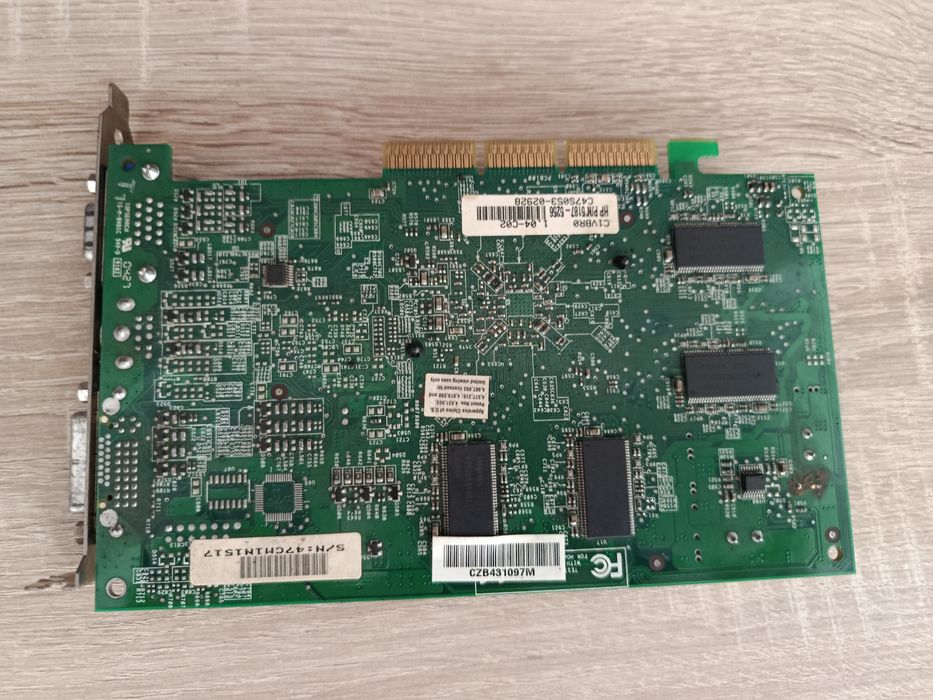 Asus Geforce Fx5500447268231368550402