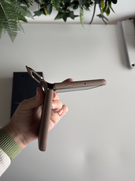 Motorola razr 60 ultra , como novo