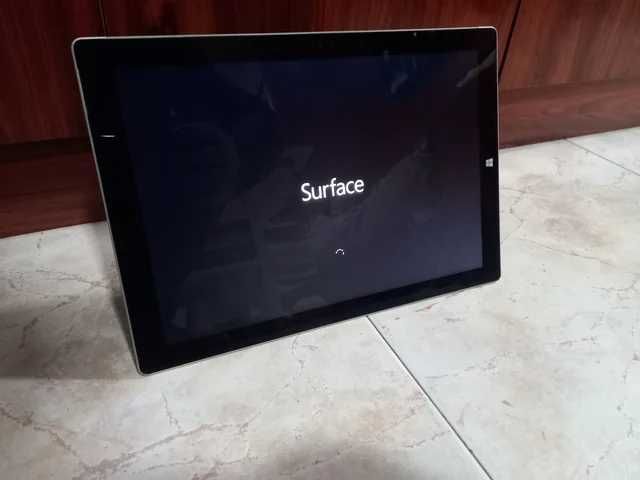 Tablet Microsoft Surface 3 + Bolsa de Transporte