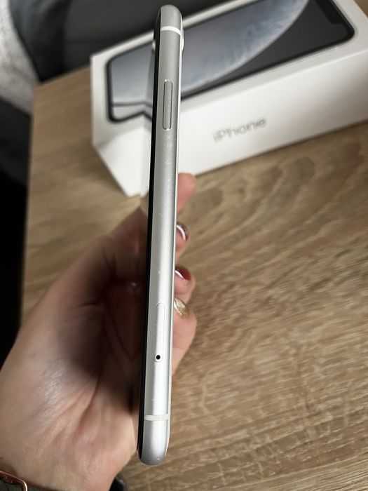IPhone XR 64G zestaw stan bardzo dobry