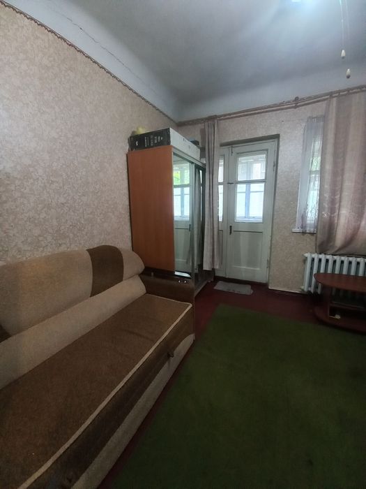 Продаж двух кімнат в сталінкі