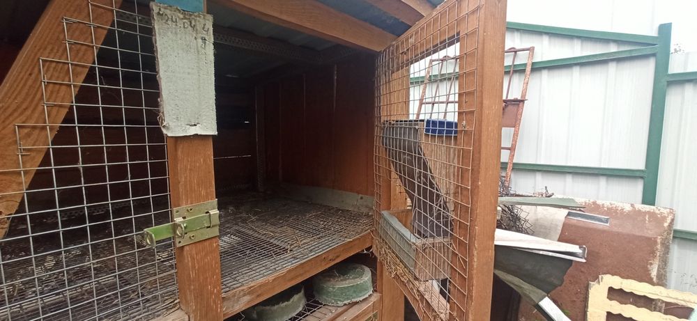 Автономна клітка для кролів на 5 відділень з поїлками та кормушками