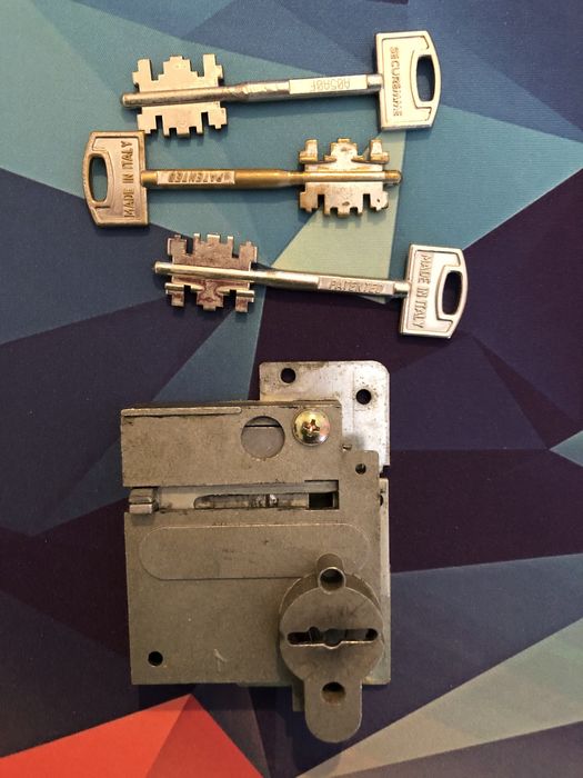 Segredo de fechadura Securemme (3 chaves originais)