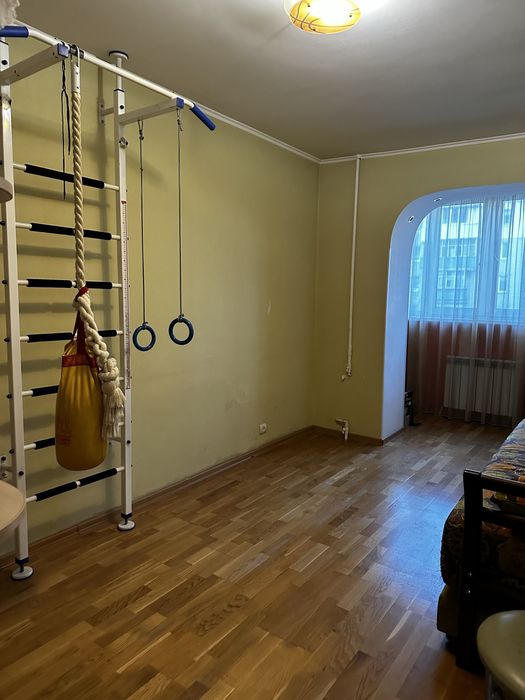 2 кімнатна квартира Польова Продаж
