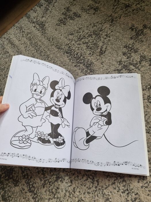 4. Mega kolorowanka Myszka Miki Minnie Mouse dla dzieci giga