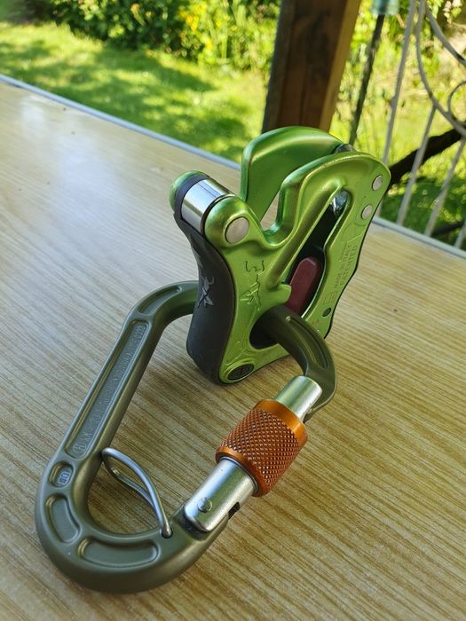 Przyrząd półautomatyczny Climbing Technology Click Up+ oryginalny karabinek HMS