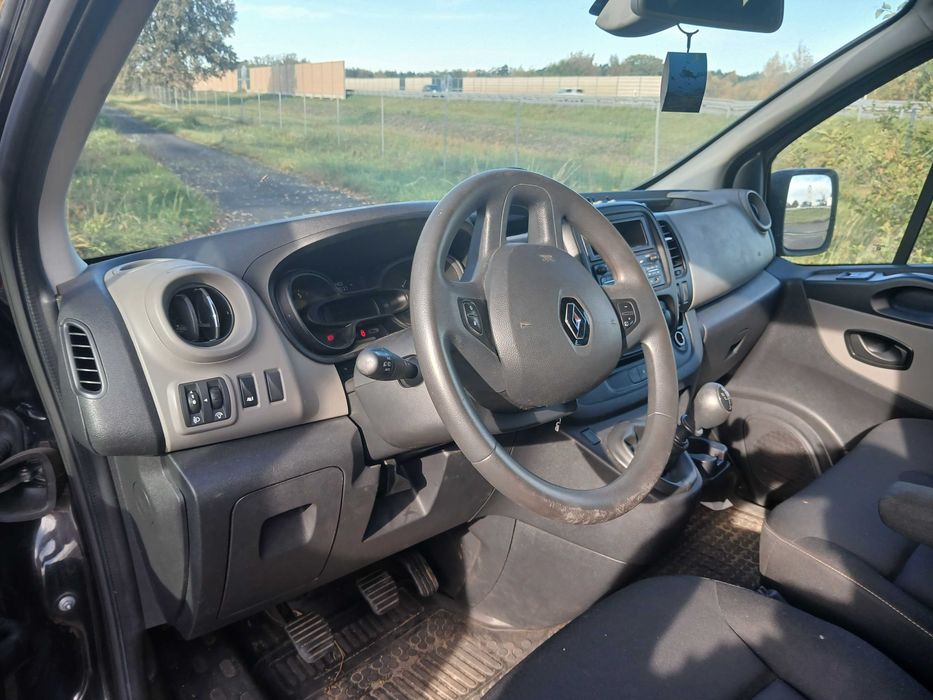 Sprzedam renault trafic