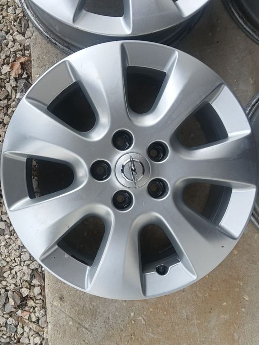 Komplet  oryginalnych FELG OPEL COMBO E 2018 16" 5X108