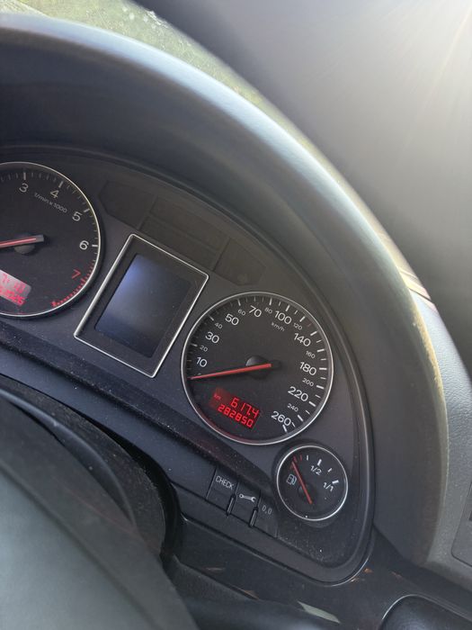 Audi a4 b6 1.6 benzyna