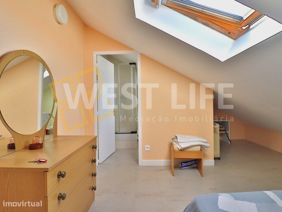 Apartamento T2+1 Totalmente Remodelado com VISTA MAR - a apenas 3 m...