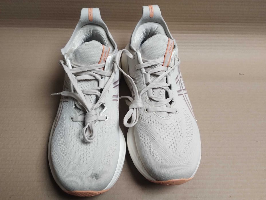 buty sportowe do biegania 41,5  nimbus 26 asics