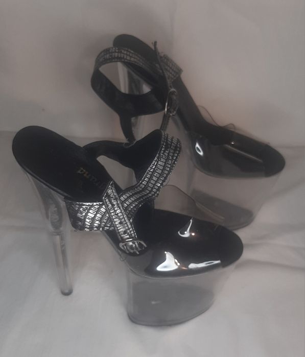 Босоніжки стріпи