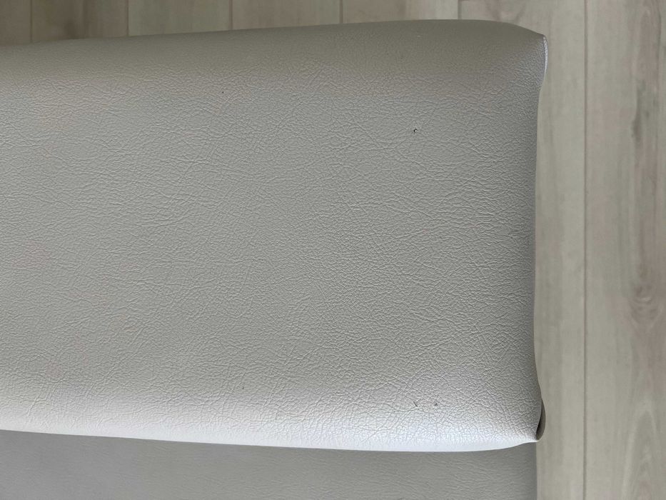 Sofá chaise longue cinzento