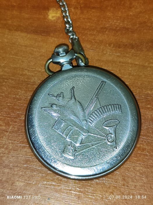 Продам часы карманные молния охота