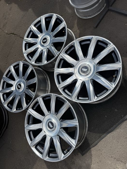Диски Cadillac Escalade r22