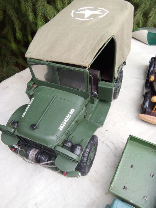 Детская игрушка  ЗИЛ - 130 ССР.