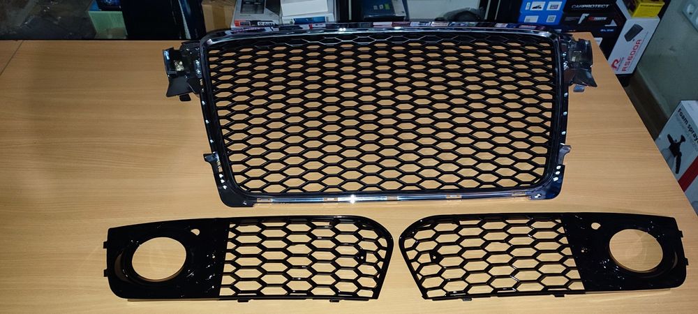 Grelhas RS4 Audi A4 B8.