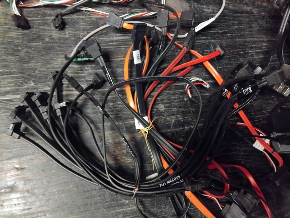 MEGA ZESTAW Okablowanie komputera PC SATA USB właczniki reset