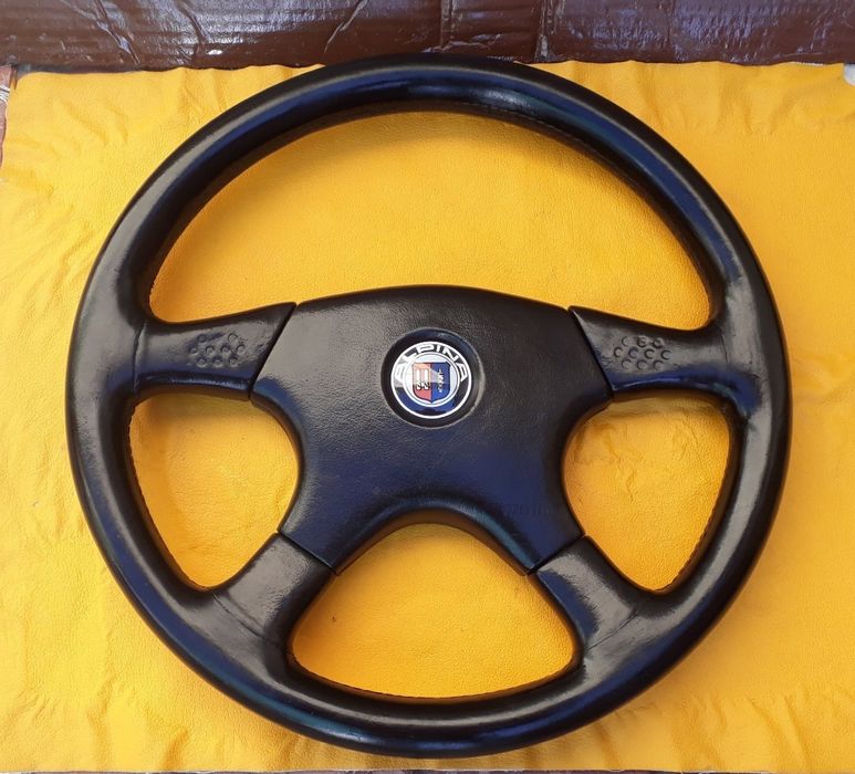 Спорт рули momo bmw audi nardi raid omp vicktor mersedes