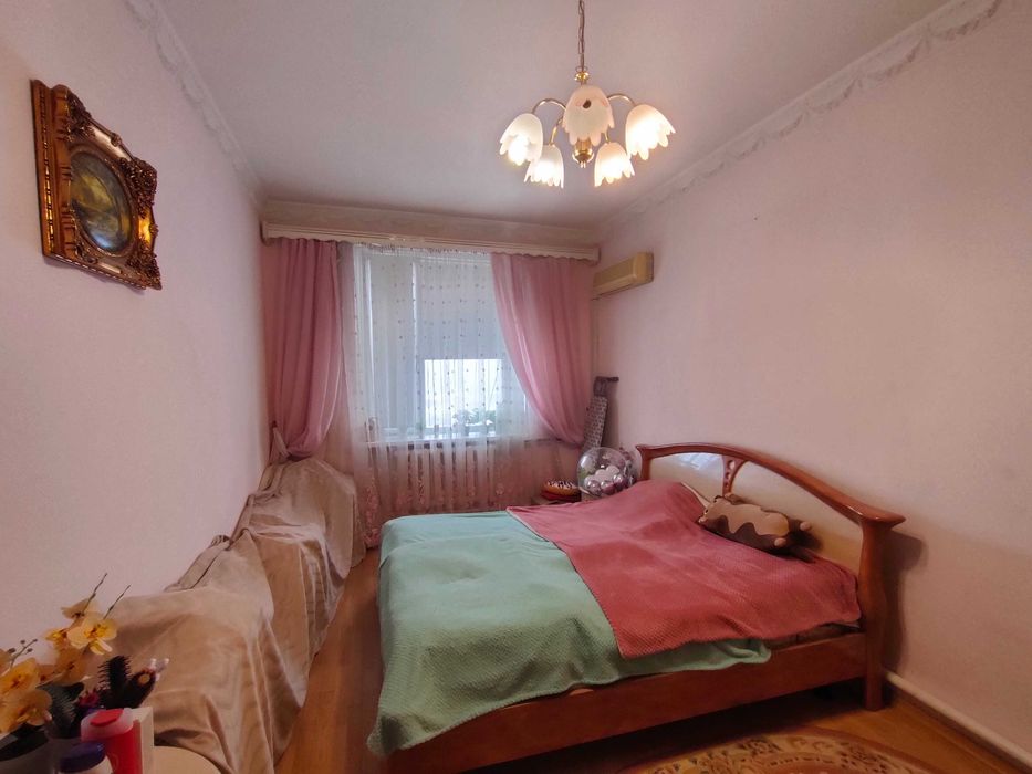 Продам 4кк в Котеджному будинку з гаражем