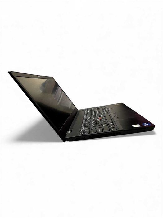 ThinkPad P15v gen2i