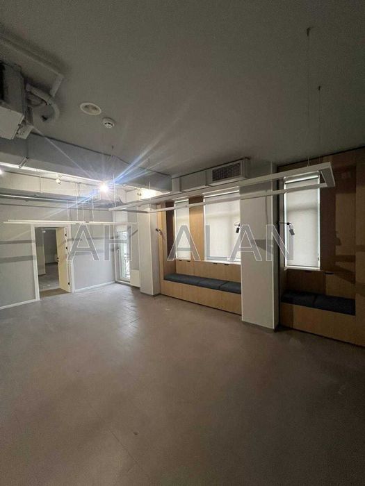 Оренда  офісу на вулиці Спаській. Поділ