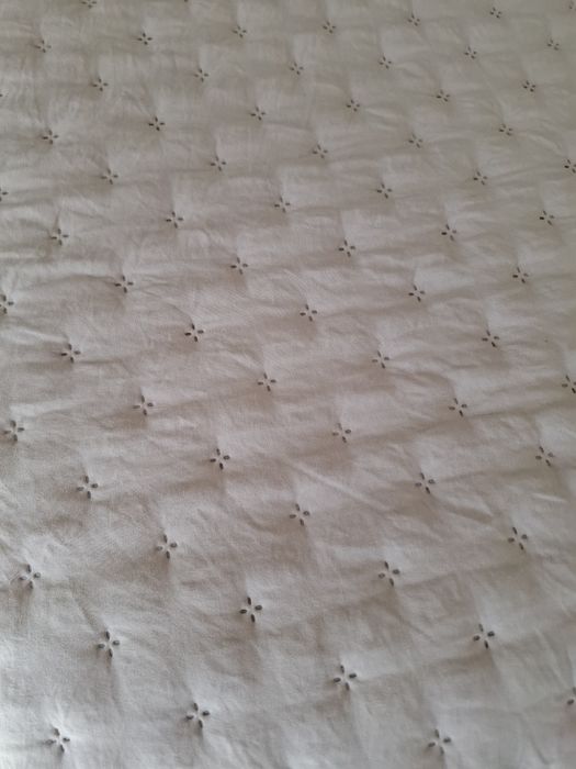 Colcha Zara Home Bege