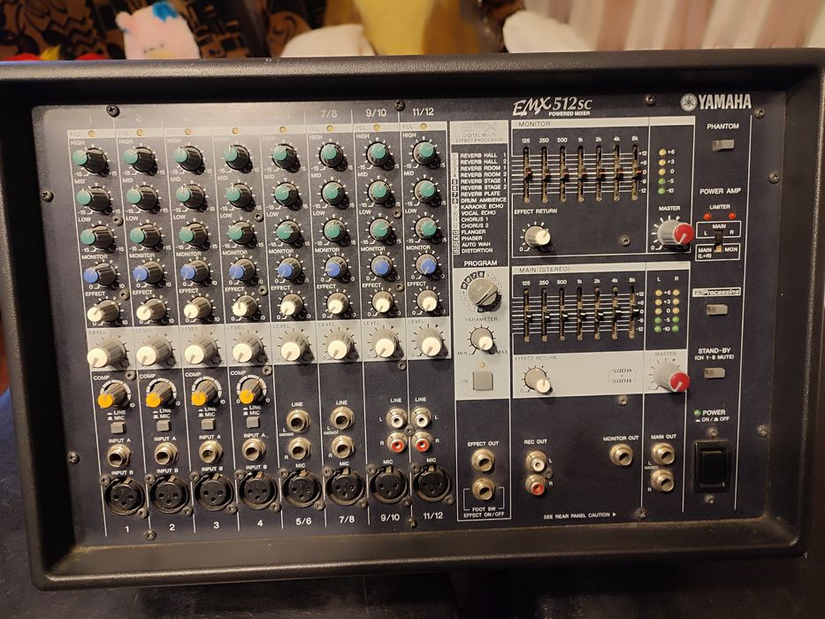 Продам музичну Акустику в дуже гарному стані,